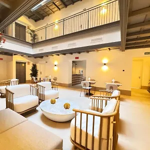https://la-caleta-qe-hotels.es-andalucia.com